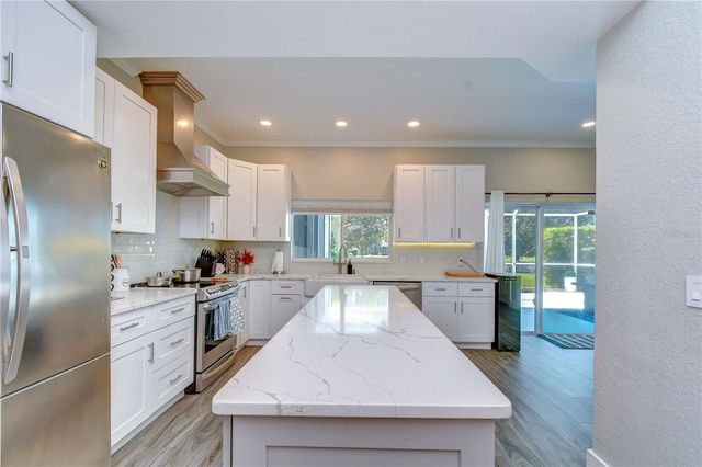 19312 SEA MIST LANE, Lutz, FL 33558