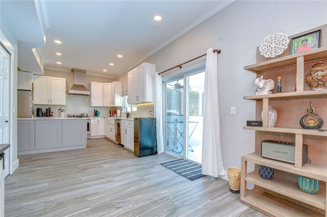 19312 SEA MIST LANE, Lutz, FL 33558