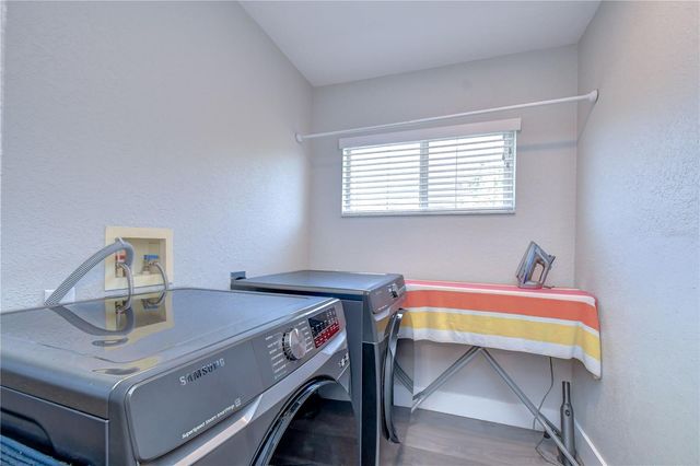 19312 SEA MIST LANE, Lutz, FL 33558