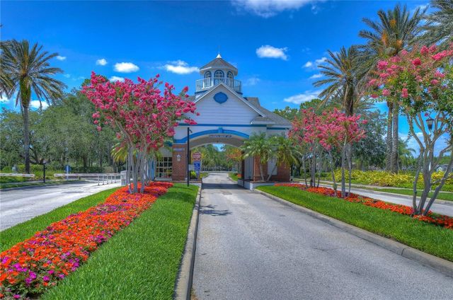 19312 SEA MIST LANE, Lutz, FL 33558
