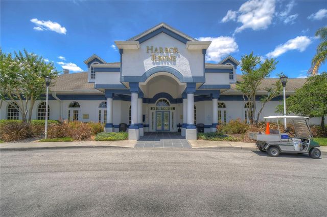 19312 SEA MIST LANE, Lutz, FL 33558