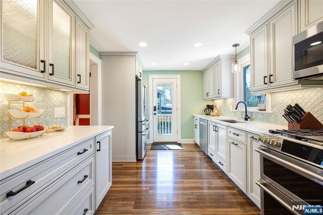 387 Passaic Avenue, Nutley, NJ 07110