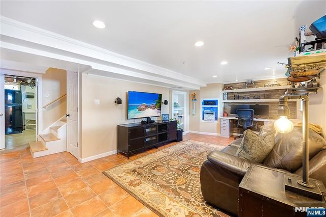 387 Passaic Avenue, Nutley, NJ 07110