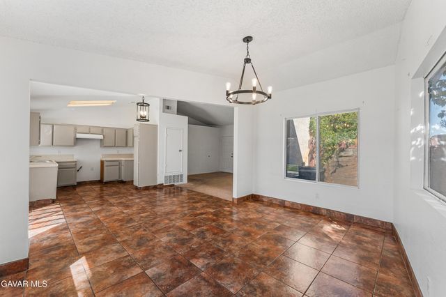 45311 Century Circle, Lancaster, CA 93535