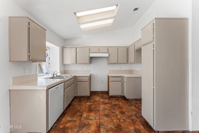 45311 Century Circle, Lancaster, CA 93535