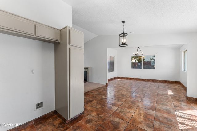 45311 Century Circle, Lancaster, CA 93535