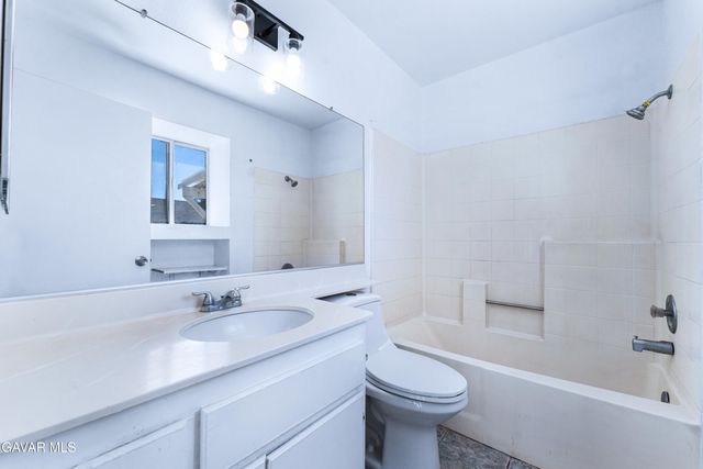 45311 Century Circle, Lancaster, CA 93535