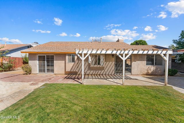 45311 Century Circle, Lancaster, CA 93535
