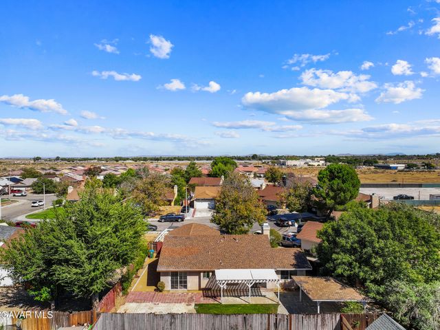 45311 Century Circle, Lancaster, CA 93535