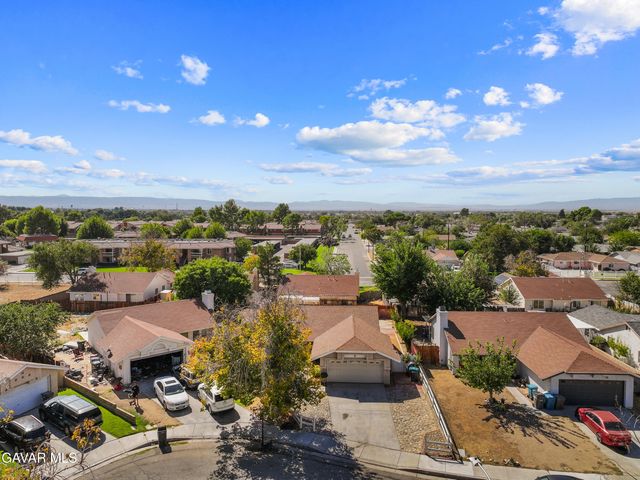 45311 Century Circle, Lancaster, CA 93535