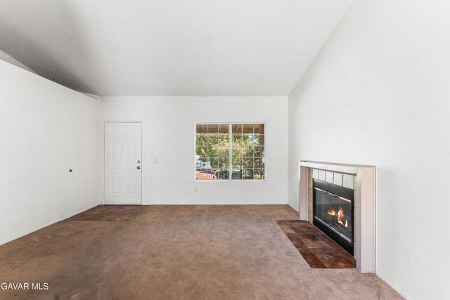 45311 Century Circle, Lancaster, CA 93535