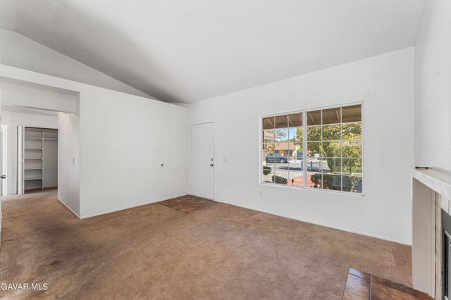 45311 Century Circle, Lancaster, CA 93535