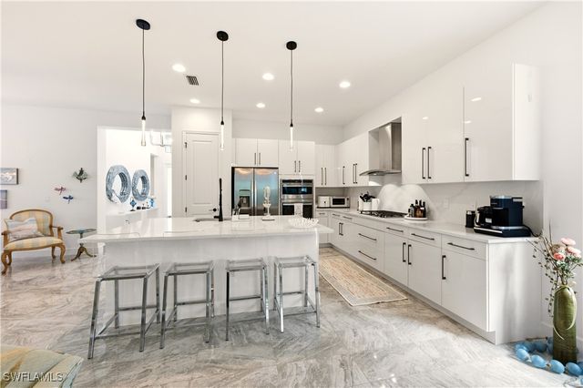 11899 Gardenia AVE, Naples, FL 34120