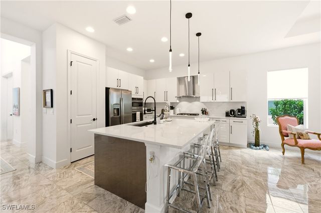 11899 Gardenia AVE, Naples, FL 34120