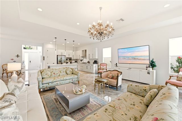 11899 Gardenia AVE, Naples, FL 34120