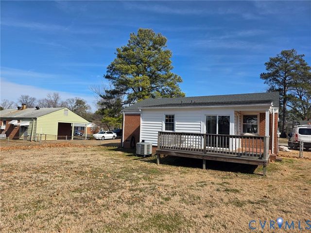 7979 Kenmore Dr, Mechanicsville, VA 23111