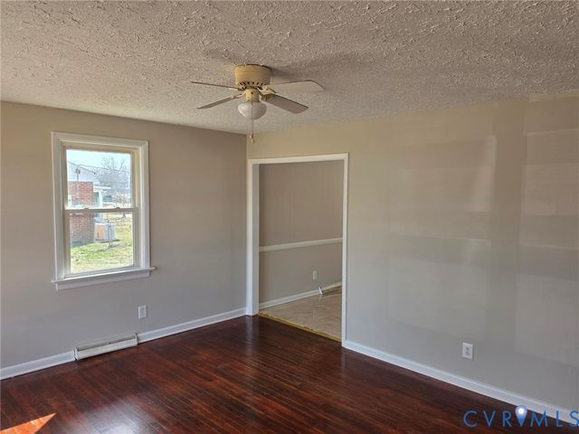 7979 Kenmore Dr, Mechanicsville, VA 23111