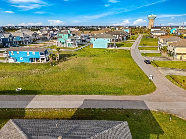 22910 Camino Street, Galveston, TX 77554