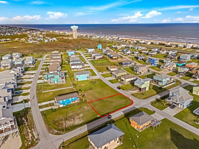 22910 Camino Street, Galveston, TX 77554