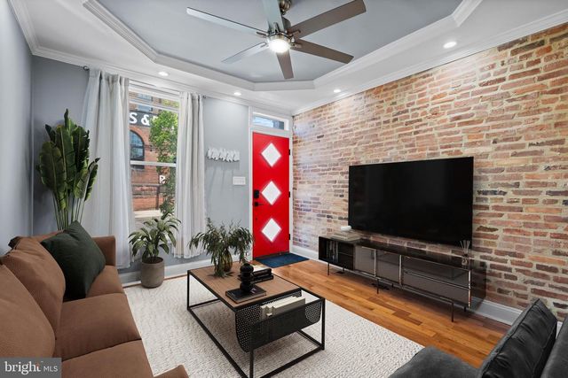 2103 E CHASE ST, Baltimore, MD 21213