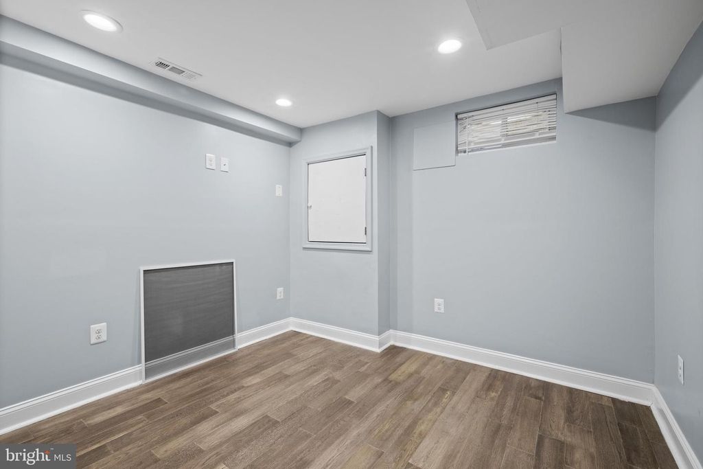 Image 27 of property listing at 2103 E CHASE ST, Baltimore, MD 21213