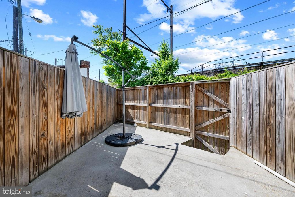 Image 29 of property listing at 2103 E CHASE ST, Baltimore, MD 21213