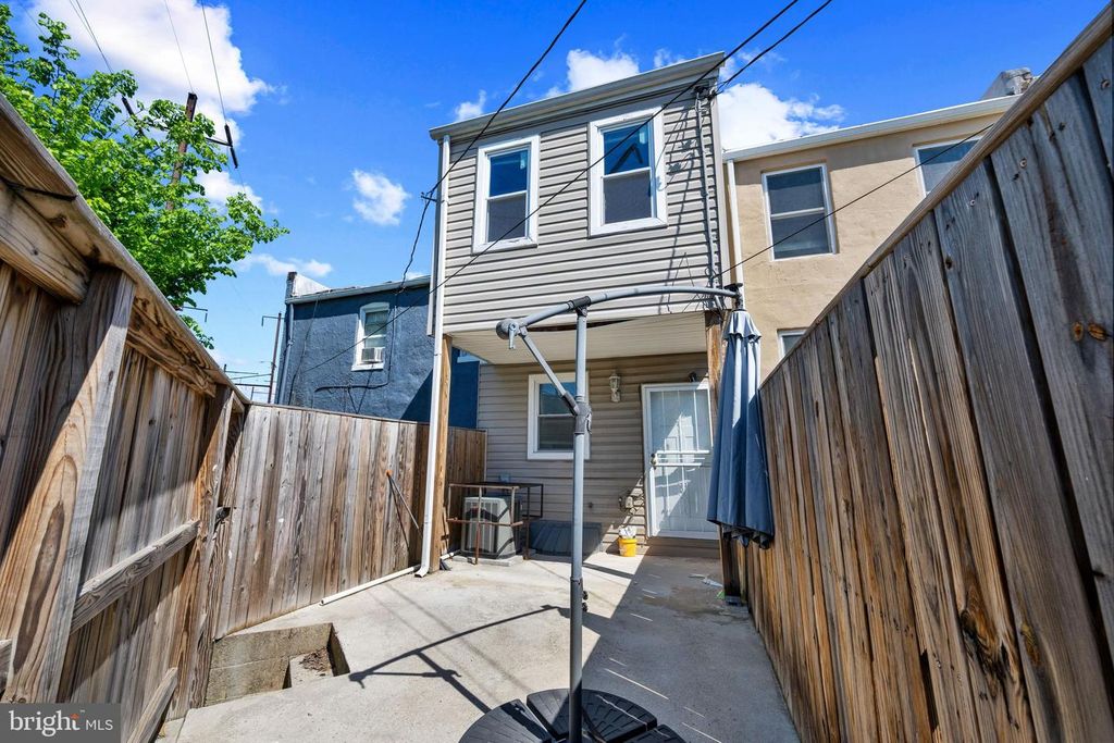 Image 31 of property listing at 2103 E CHASE ST, Baltimore, MD 21213