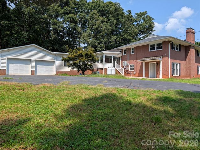 220 Augusta Drive, Statesville, NC 28625