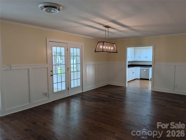 220 Augusta Drive, Statesville, NC 28625