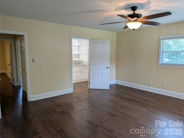 220 Augusta Drive, Statesville, NC 28625