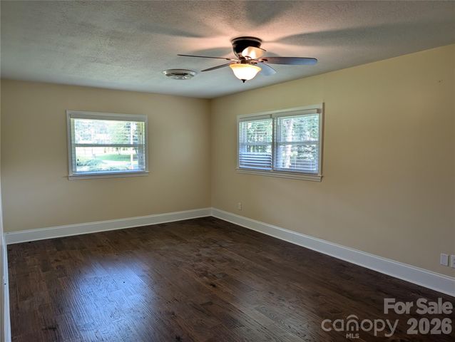 220 Augusta Drive, Statesville, NC 28625