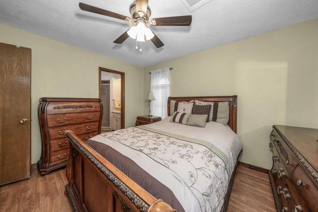 7210 NW Hunter Rd, Lawton, OK 73505