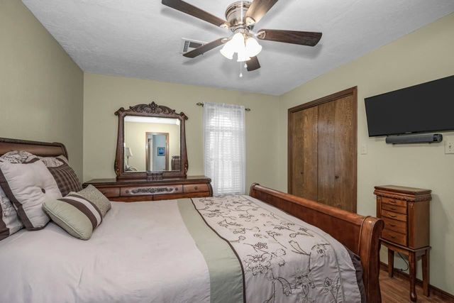 7210 NW Hunter Rd, Lawton, OK 73505