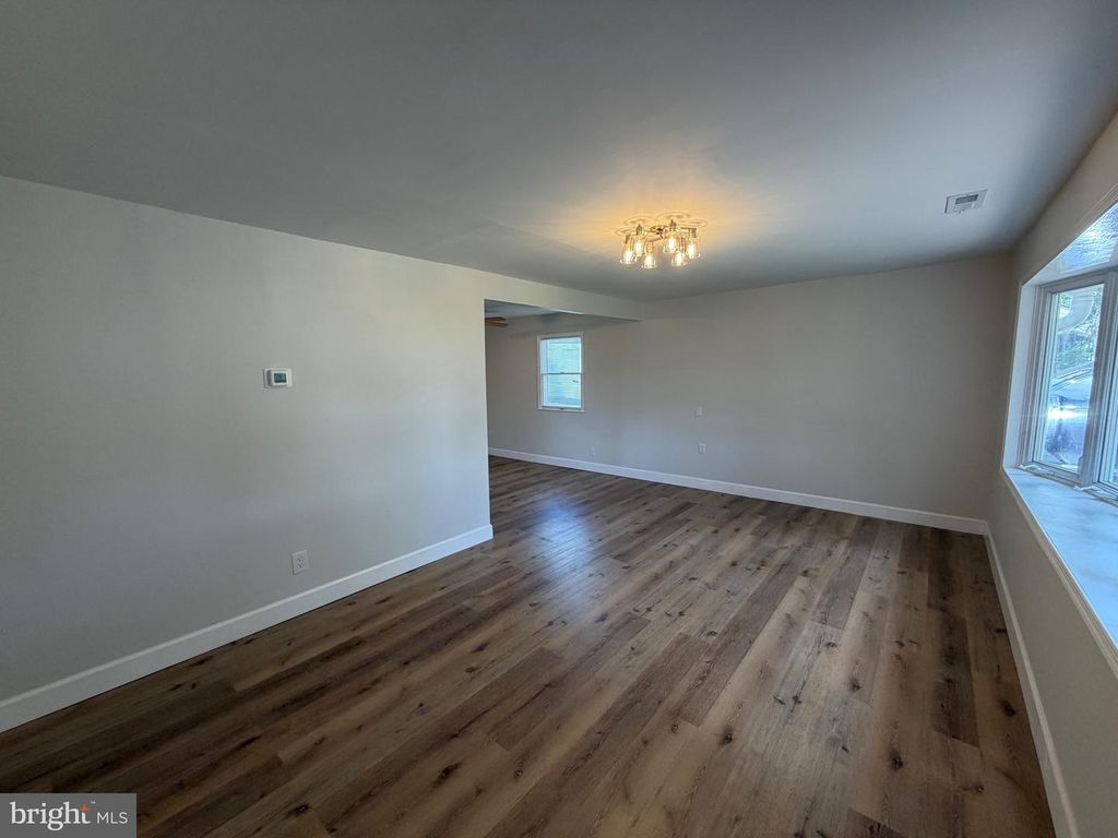 2718 BELLVIEW DR, BENSALEM, PA 19020 — photo 3