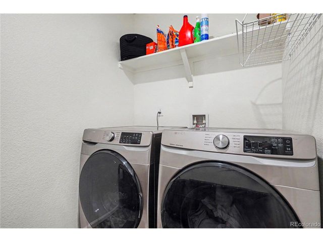 4452 S Ukraine Ct, Aurora, CO 80015