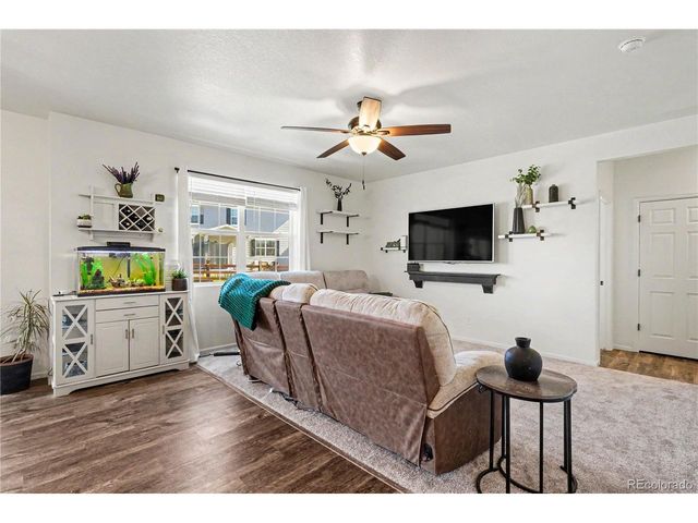 4452 S Ukraine Ct, Aurora, CO 80015