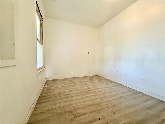 1300 N State Route 7 Highway, Pleasant Hill, MO 64080
