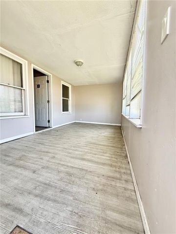 1300 N State Route 7 Highway, Pleasant Hill, MO 64080