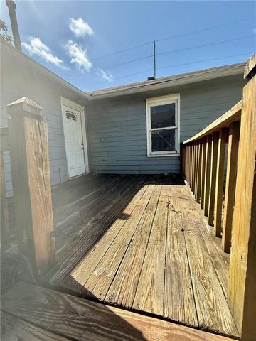 1300 N State Route 7 Highway, Pleasant Hill, MO 64080