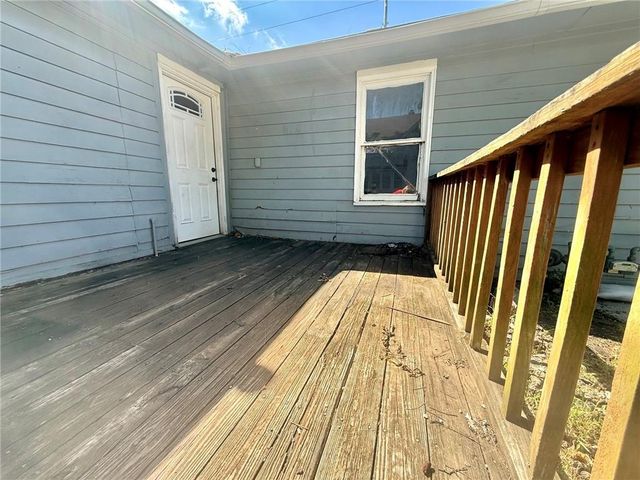 1300 N State Route 7 Highway, Pleasant Hill, MO 64080