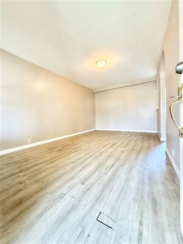 1300 N State Route 7 Highway, Pleasant Hill, MO 64080