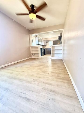 1300 N State Route 7 Highway, Pleasant Hill, MO 64080
