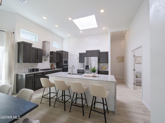 113 Wind Mill Street, Santa Teresa, NM 88008