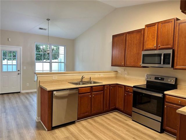 1064 Kelso Lane, Burlington, NC 27215