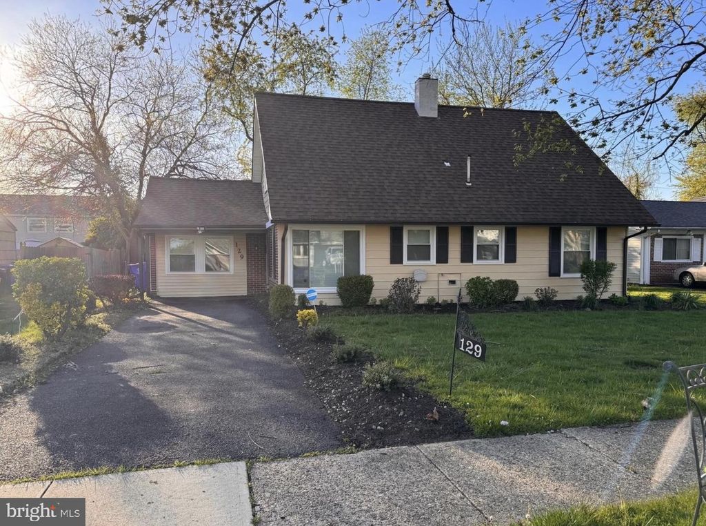 129 PHEASANT LN, Willingboro, NJ 08046