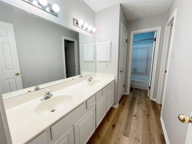 204 Cripple Creek RD, Cedar Park, TX 78613