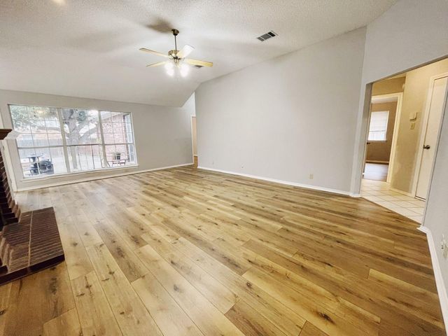 204 Cripple Creek RD, Cedar Park, TX 78613