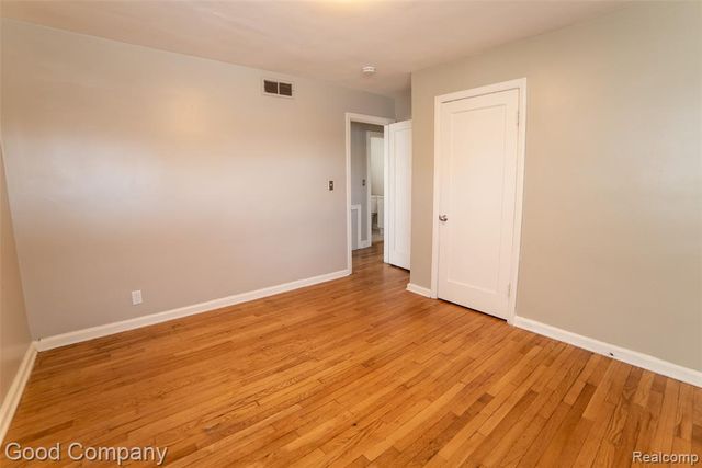 2420 Brockton Avenue, Royal Oak, MI 48067