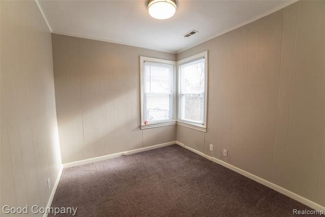 2420 Brockton Avenue, Royal Oak, MI 48067