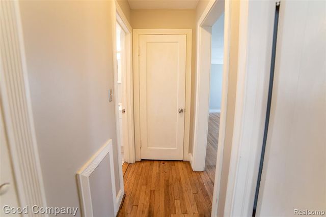 2420 Brockton Avenue, Royal Oak, MI 48067